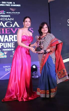 Riddhe Sshilpi With Malaika Arora Award